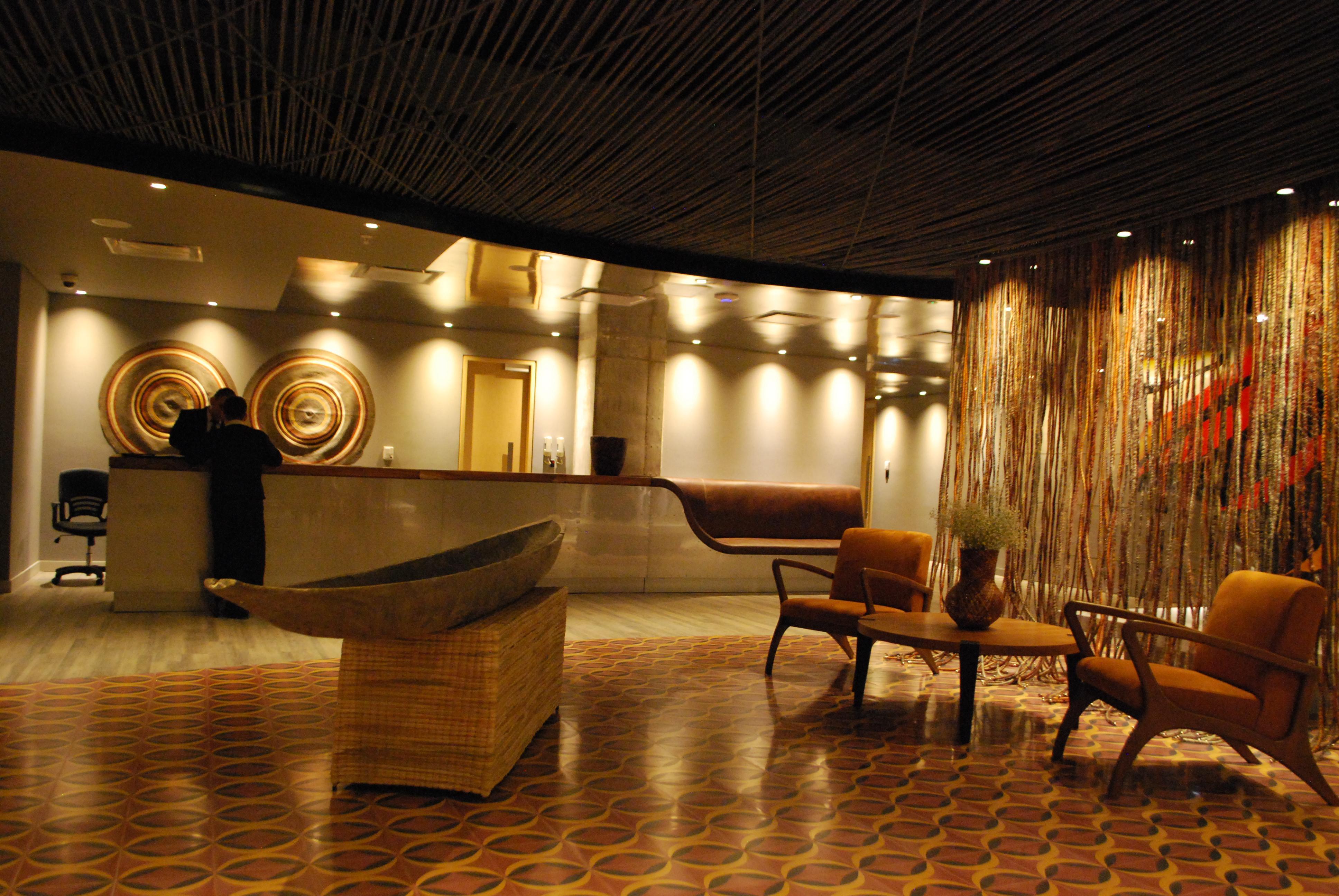 Hotel Movich Buro 51 Barranquilla  Esterno foto The interior of the lounge